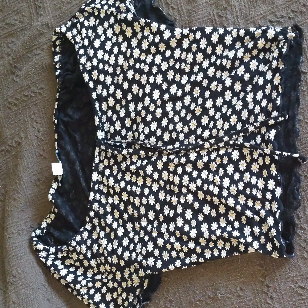 Cropped baby tee